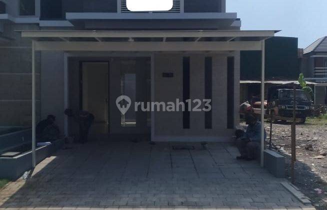 Dijual Rumah di Graha Natura (Intiland), Surabaya 1