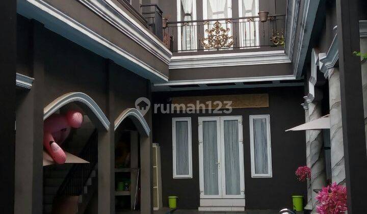 Rumah 2 Lantai Bagus Semi Furnished Sertifikat Hak Milik di kebun jeruk jakarta barat

, Jakarta Barat 1