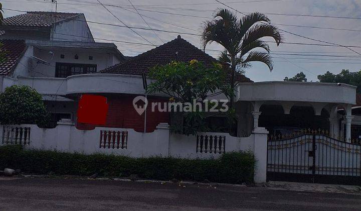 Rumah terusan halimun 1