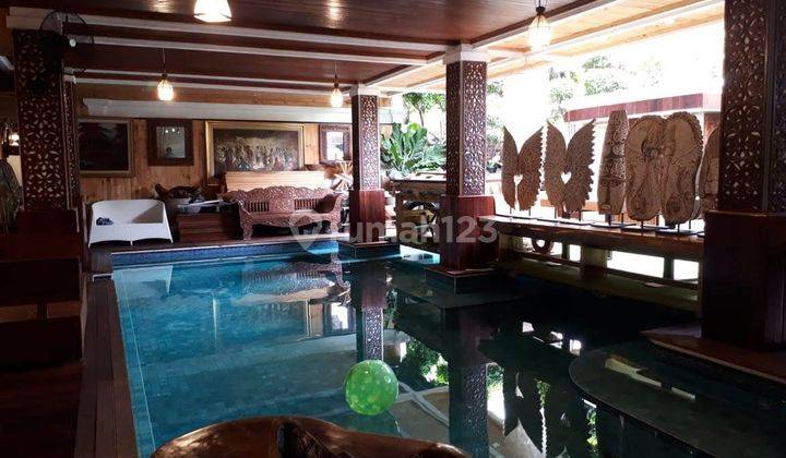 Rumah  sunter gaya Bali ada pool 1