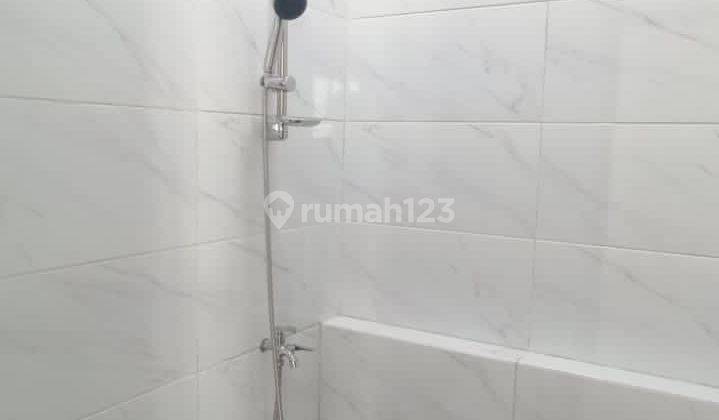 Rumah Hadap Timur 1 Lantai di Griya Loka BSD City Semi Furnished 2