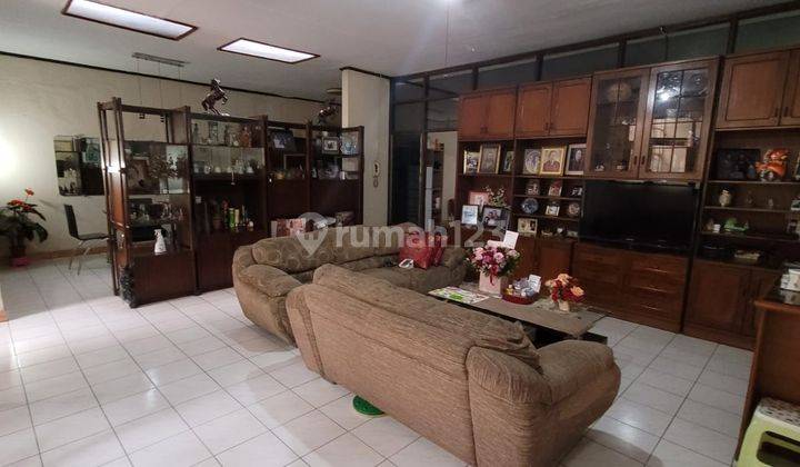 Rumah Lama Terawat, Siap Huni di Mainroad Kiaracondong JUAL CEPAT 1