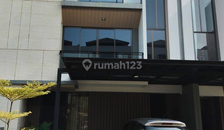 Dijual Rumah Furnished Zora BSD Siap Huni Hadap Selatan  1