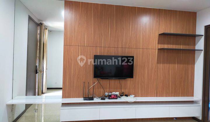 Dijual Rumah Furnished Zora BSD Siap Huni Hadap Selatan  2