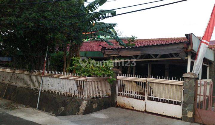 Tiga Rumah murah hitung tanah harga dibawah njop jln. S Parman Jakbar 1