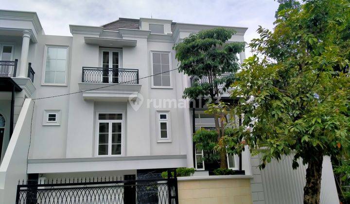 BRAND NEW HOUSE LUXURIOUS MODERN CLASSIC DI KEBAYORAN BARU 1