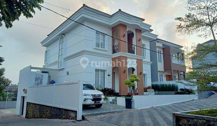 PERUMAHAN Rumah 2 lantai di lembang 15mnt Setiabudi Cihideung 2