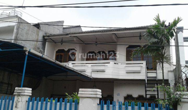 Rumah nyaman daerah Tebet ( Lp ) 1