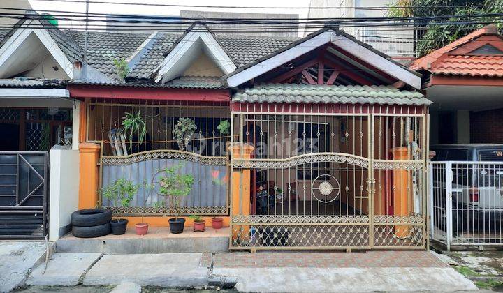 Rumah di Nusa Loka BSD City, bagus dekat tol 1