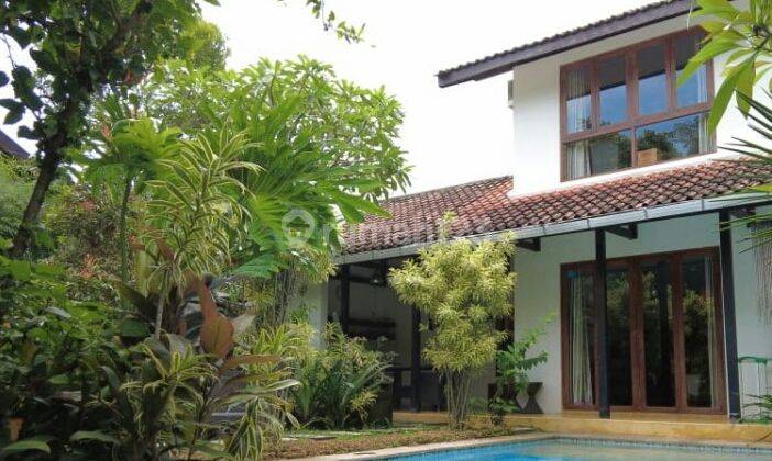 Jual Villa Bagus Dengan Kolam Renang  Prawirotaman Kota Jogja 1