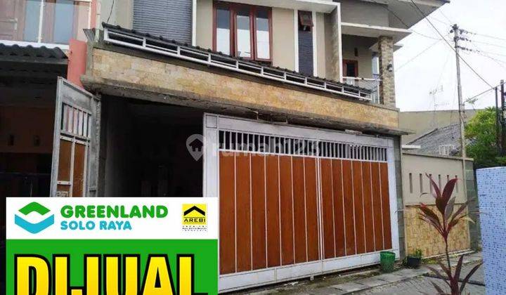 Rumah 2 Lantai Di Tengah Kota Solo 1