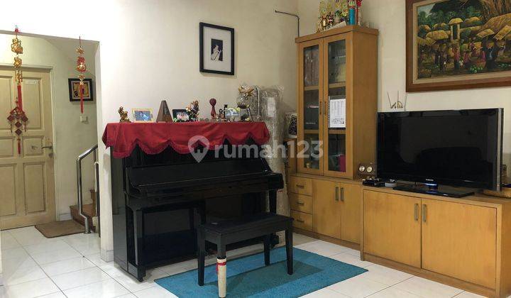 Rumah 2 Lantai Bagus SHM Turun Harga di Modernland Tangerang 2