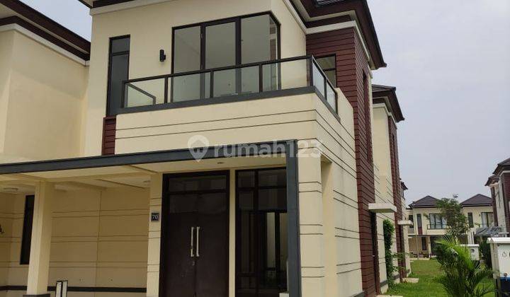 Rumah Hook Rapi di Lavon Suvarna Sutera Cluster Lavisa 1