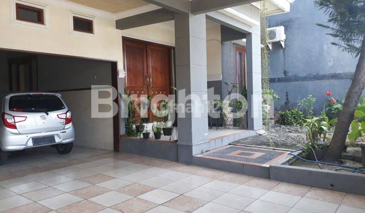 RUMAH BAGUS 2 LANTAI TERAWAT NGAGEL JAYA FURNISHED SIAP HUNI 2