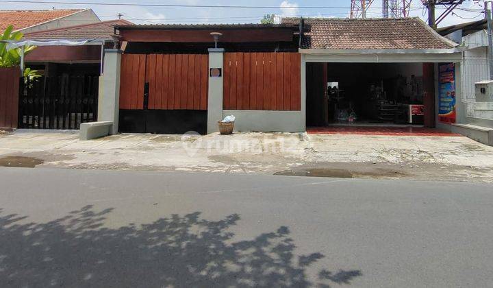 RUMAH TINGGAL DAN TEMPAT USAHA DI BANARAN SOLO 1