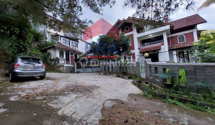 Rumah 3 Lantai Komplek Parahyangan Permai 1