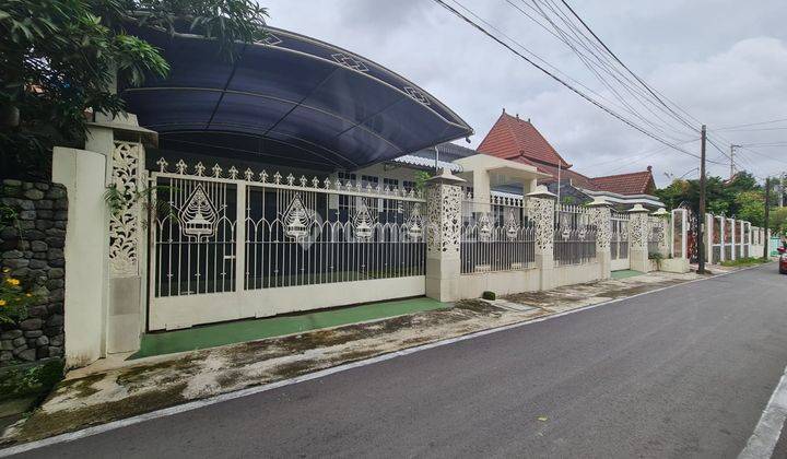 Rumah mewah tengah kota siap huni 1