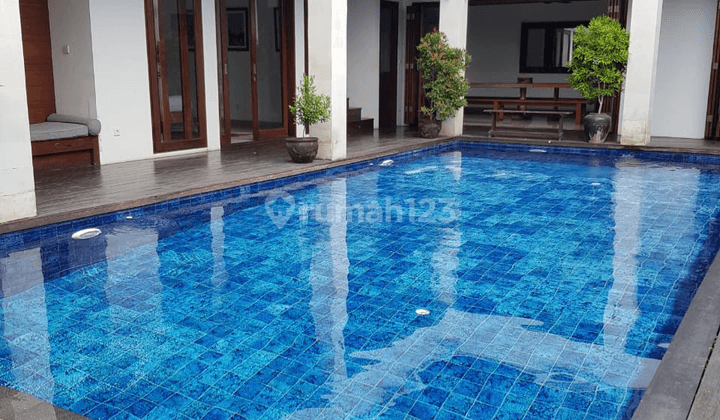 BEAUTIFUL & COMFORTABLE VILLA 2