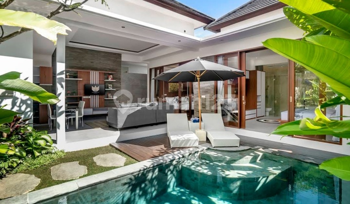 Villa Luxury Modern Minimalis Seminyak Bali