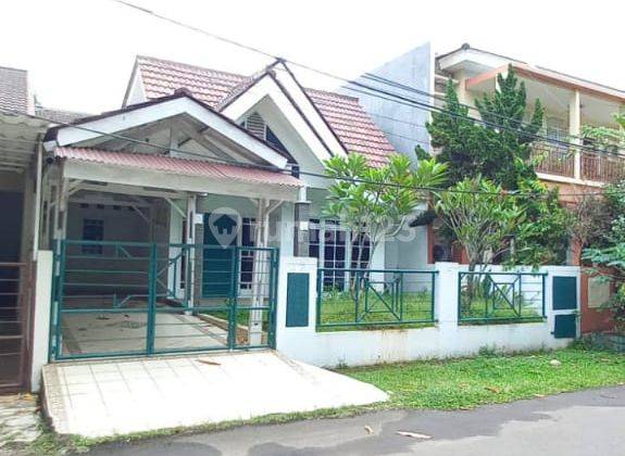 Rumah Griya Loka BSD dekat sekolah & pasar modern, akses mudah 1