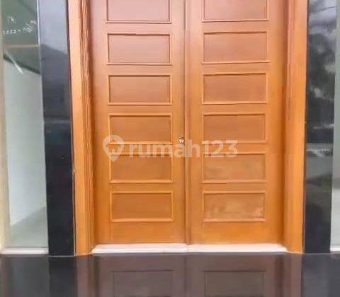 Dijual Rumah Mewah Minimalis 2,5 Lantai di Citra 3, Kalideres - Cengkareng 2