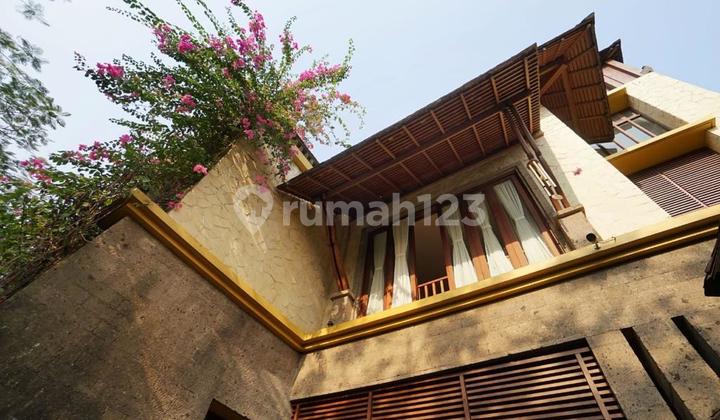 Bali-style luxury house