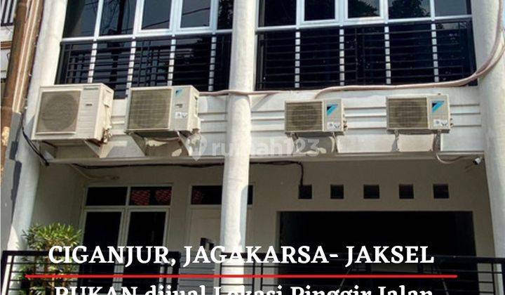 RUKAN dijual cepat lokasi pinggir jalan di Ciganjur, jagakarsa 1