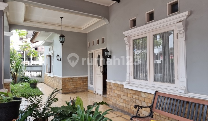 Diujual rumah cantik di komplek Pondok Safari Indah Ceger 