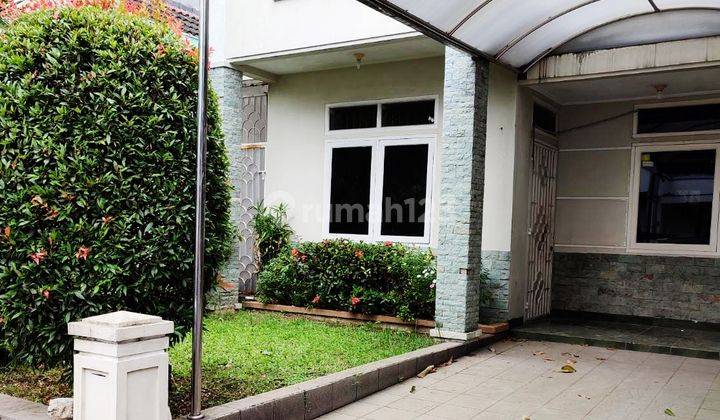 Murah Rumah Sip Huni di Jl. Singgasana Pradana, Bandung 1