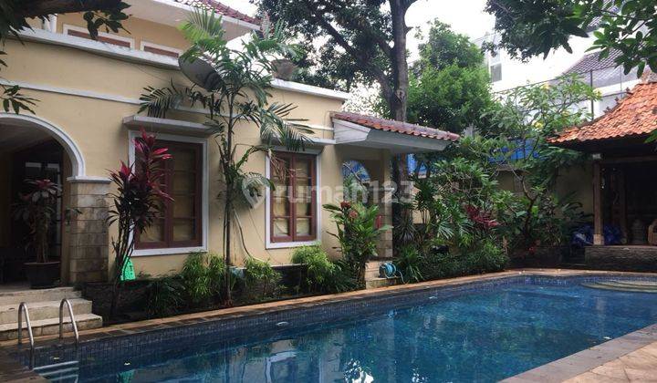 Rumah di bangka Kemang Jakarta selatan, Bagus, murah. Harga dekat njop 1