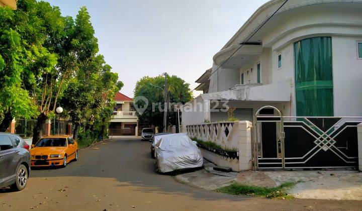 Rumah Hoek  2 Lantai Janur Elok Siap Huni 2