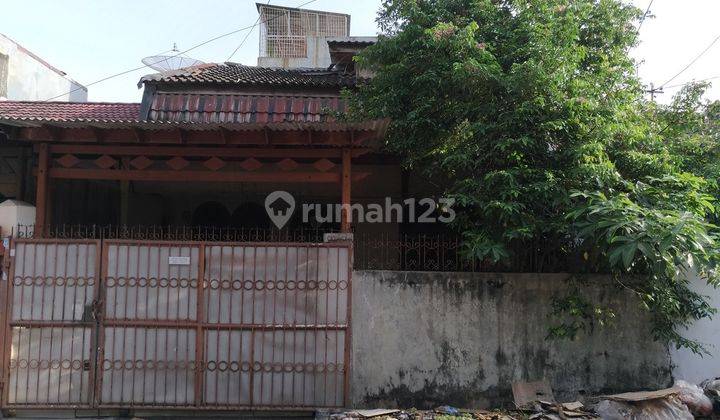 Rumah  Tua Di Komplek Taman Kota, Daan Mogot 1