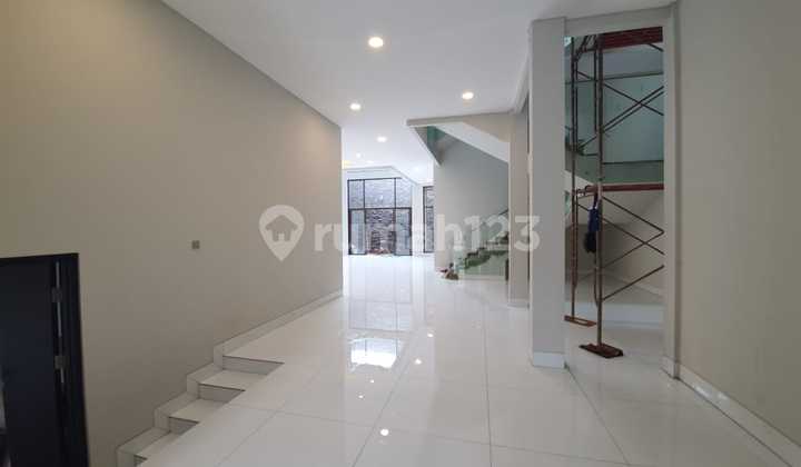 Rumah Baru Minimalis dan Mewah di Sunter Rumah Baru Minimalis dan Mewah di Sunter