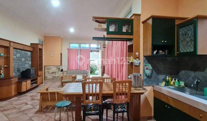 Dijual Villa di Tawangmangu murah 2