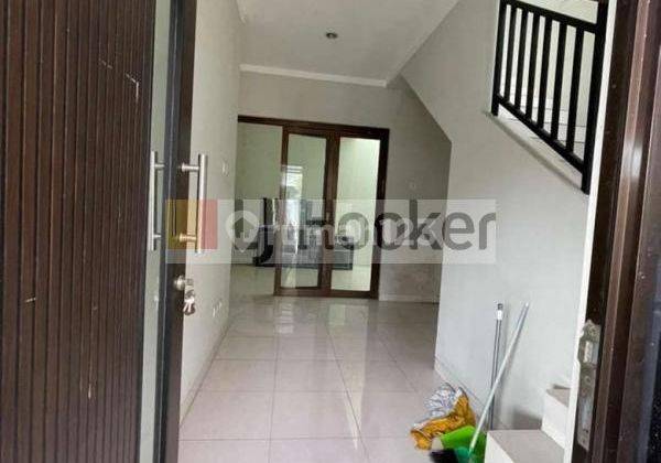 Rumah 2 Lantai Cluster Viola Graha Raya Tangerang Selatan 2