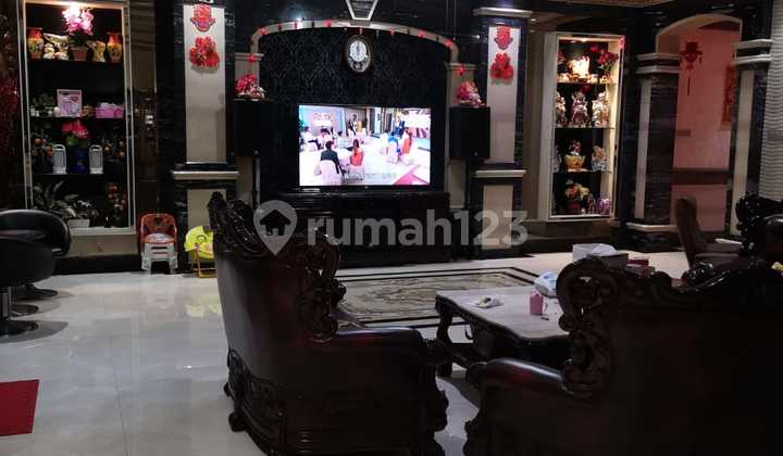 FULL RENOV ! Rumah Layar Permai PIK Ukuran 10x29 Hadap Utara 2