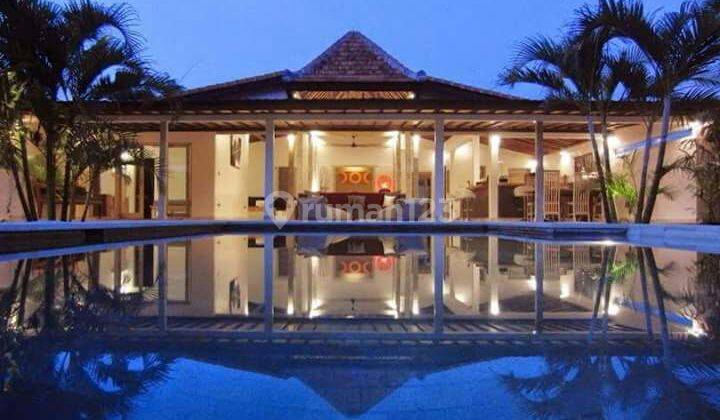 Luxury 3 Br Villa Nyanyi Canggu Joglo Style 2