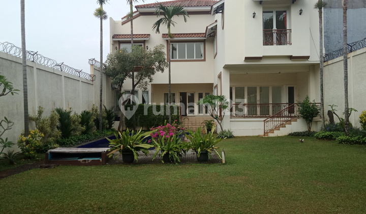 comfortable house in Kemang Dalam area "Limited Editon"