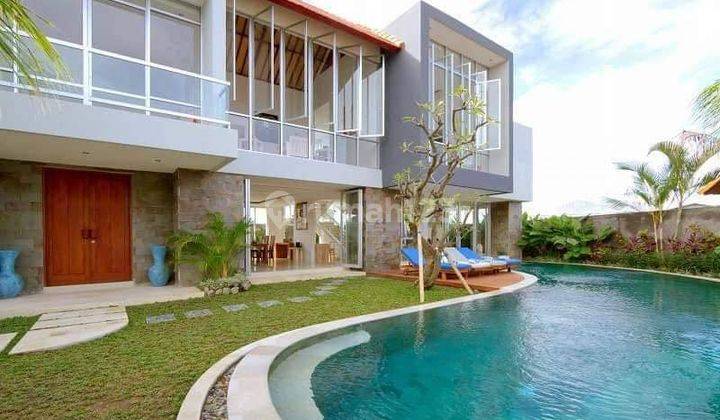 Villa 4 Br Luxury di Seminyak Sentral Lokasi Strategis 1