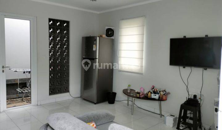 Rumah baru Hook minimalis Summarecon Dayana dekat taman 2