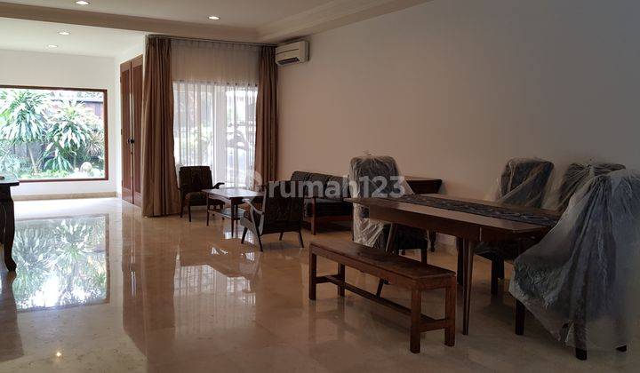 Cozy House in Kemang Area with Bali Style 1