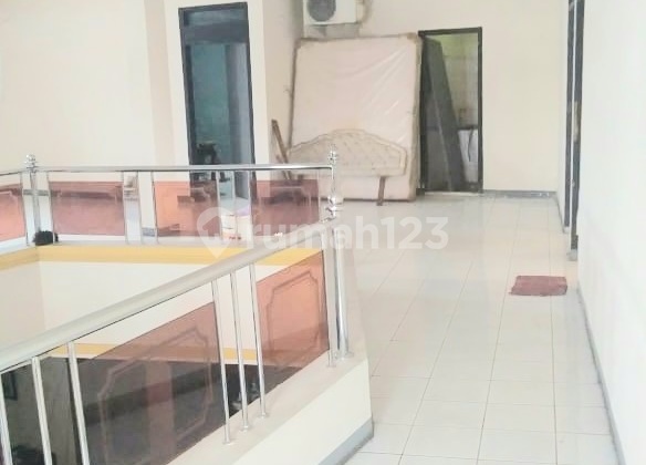 2-Story House in South Meruya Still Habitable 2