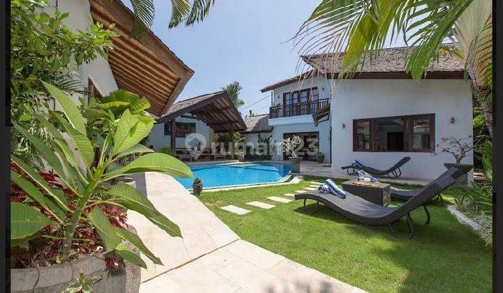 Villa 3 Br di Seminyak Sentral Lokasi Strategis 1