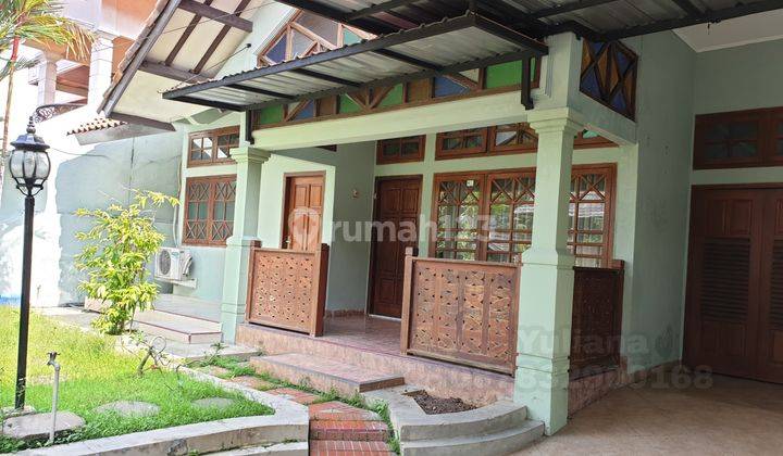 Rumah Bagus tingkat 1.5 lantai siap pakai di Jl. Semeru, Semarang 1