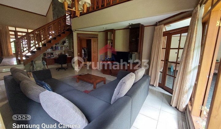 Jual Cepat Murah Rumah Klasik Tropis Siap Huni Jatipadang Poncol, Jakarta Selatan