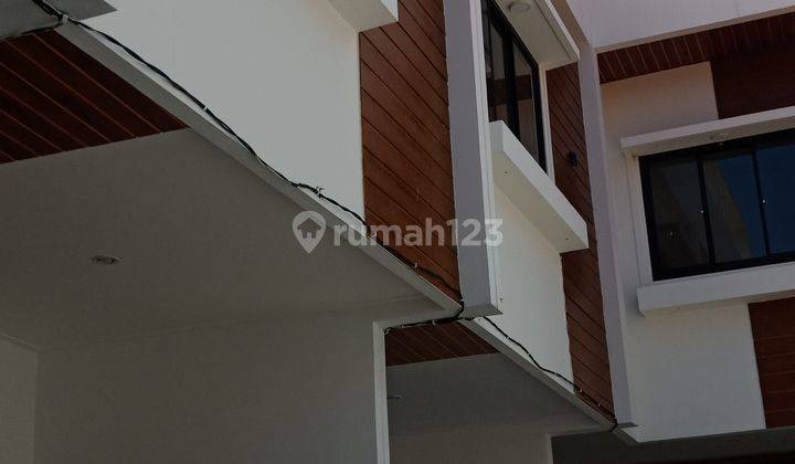 Rumah Percetakan Negara 2 Lantai Cluster, Akses Mobil 2