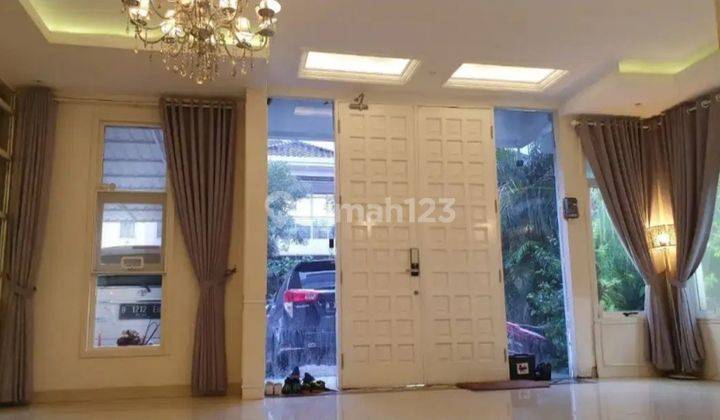 Rumah Bagus Rapi di Puri Mansion Siap Huni Full Renovasi  Posisi Hoek 1