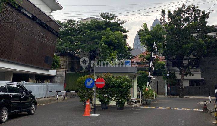 Rumah Terawat Lokasi Bagus, SCBD Jakarta Selatan 2