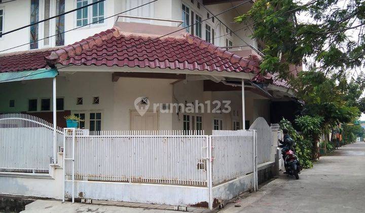 Rumah sudut, hoek, bebas banjir di Galaxy Bekasi 1