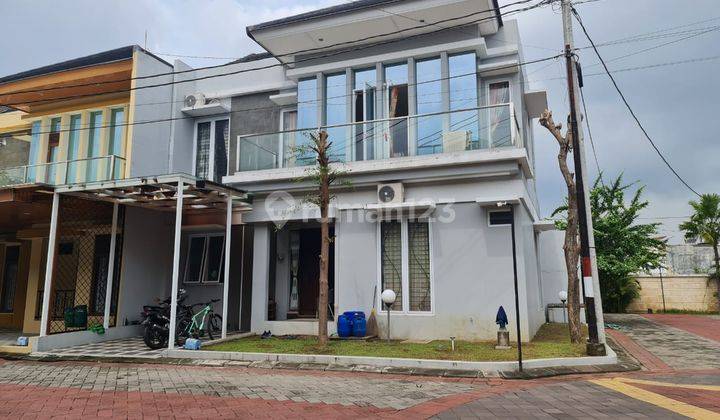 Rumah Bagus Minimalis di Manahan Solo 1
